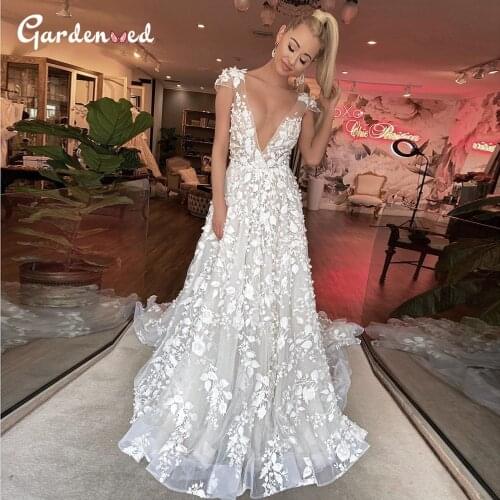 A-Line Embroidery Wedding Dress 2020 Sexy Appliques V-Neck Backless Bride Dress Ivory Bridal Gowns Plus Size vestido de noiva