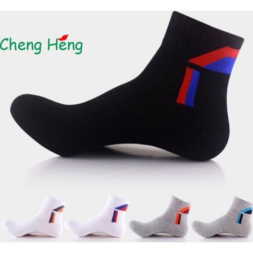 CHENG HENG 5 Pairs / Bag New Autumn And Winter Mens Cotton Socks Fashion tTde Mens Casual Socks In The Tube Mens Socks