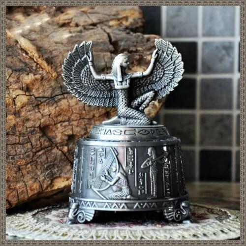 Classical European Metal Music Box Lovers Birthday Gift Home Decor Fairy Figurine Room Decoration