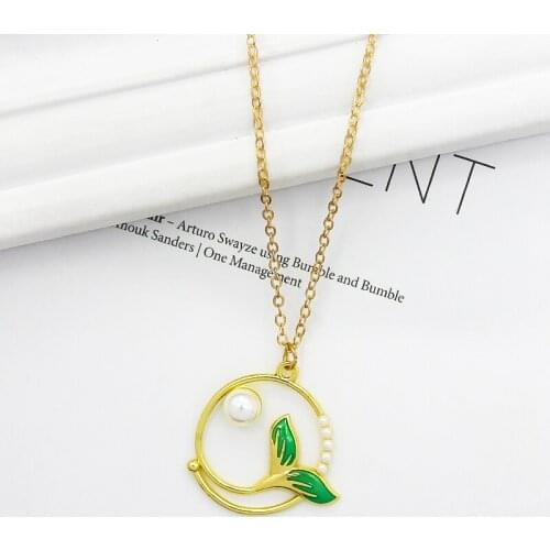 Golden Circle Fish tail Alloy Pendant Necklace Mermaid tail Imitation pearl Fashion Necklace Womens jewelry accessories