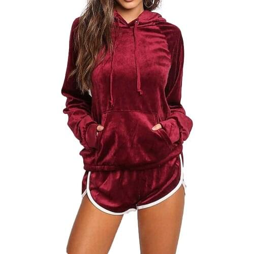 Women Two Pieces Tracksuits Velvet Sports Wear Autumn Long Sleeve Hoodies Top with Pocket Shorts Female Running Sets Workout
