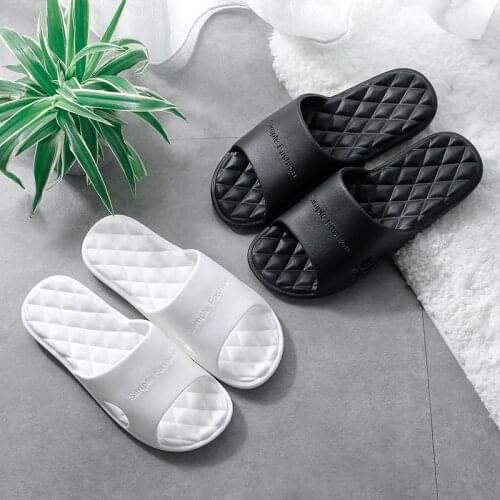 2021 New Slippers Women Summer Thick Bottom Indoor Home Couples Home Bathroom Non-slip Soft Ins Tide To Wear Cool Slippers