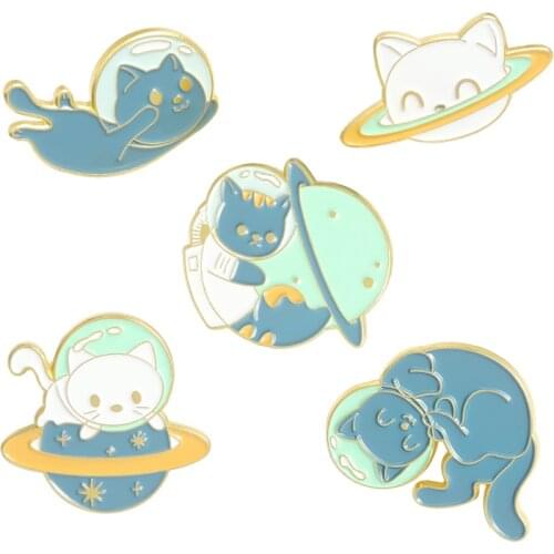 Aviation Cat Enamel Pins Blue Brooches Kitten Helmet Planet Badges Bag Clothes Lapel Pins Fashion Jewelry Gift for Kids Friends