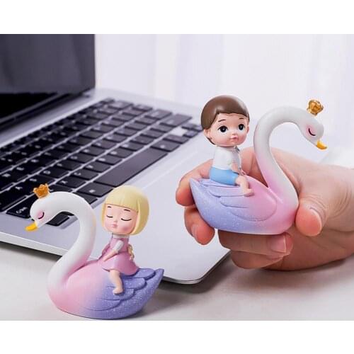 2Pcs/Set Resin Swan Figurine Cute Boy Girl Ornament Office Desktop Sculpture Candy Colors Couples Decor Dessert Decoration 2021