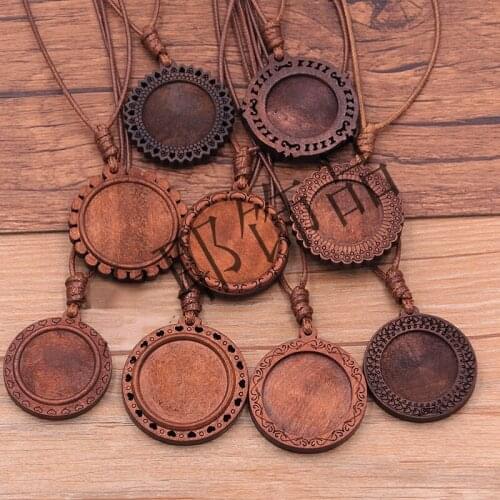 10pcs DIY Jewelry Wood Bottom Support Hollow Printed Lace Bottom Support Wood Necklace Carving Accessories