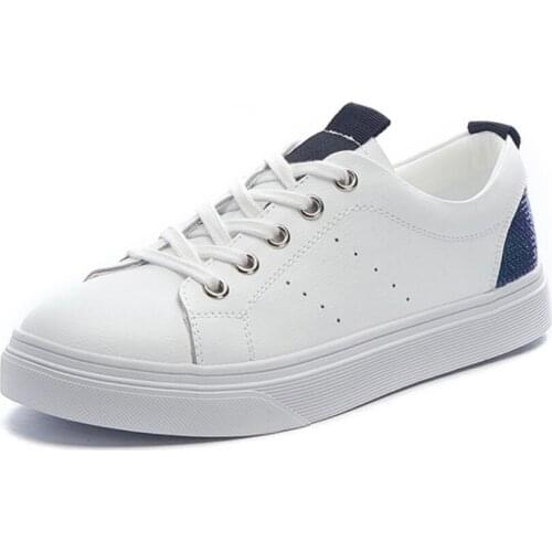 TOMONYE Footwear