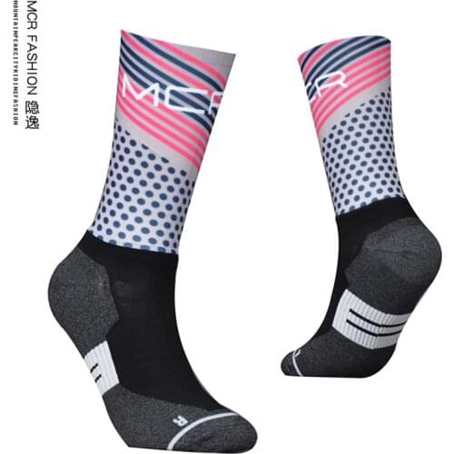 Anti Slip Professional Seamless Bike Cycling Socks Bicycle Compression Sport Socks Street Basketball Tide Racing Climbing Sock