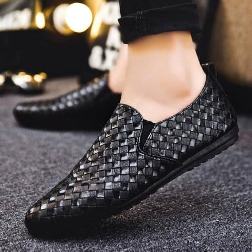2021 Summer Fashion Brand Leather Casual Oxford Cloth Driving Shoes Mens Loafers Moccasin Italian Mens Shoes Lightweight Flats