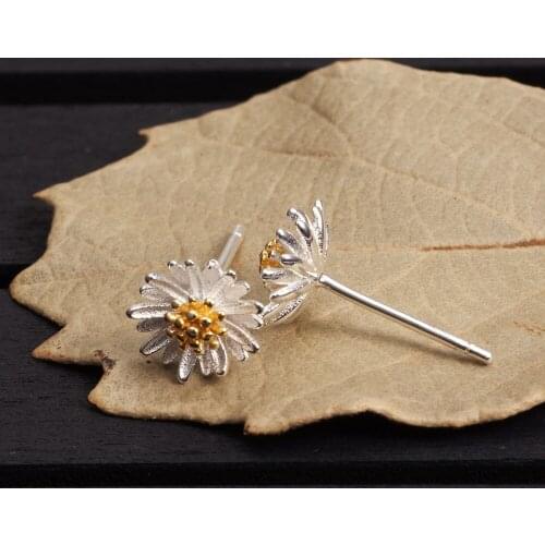 Little Daisy 925 Sterling Silver Earrings Fresh Temperament Personality Sun Flower 925 Sterling Silver Fashion Earrings Female