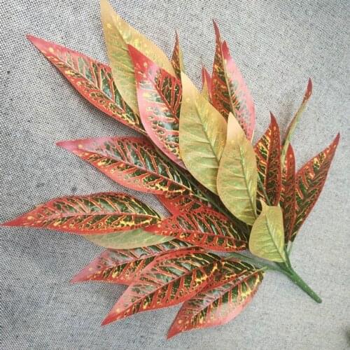 70CM 26 Leaves Artificial Green Plants Plastic Banyan Tree Indoor DIY Beautification Props Hotel New Year Home Decor Material