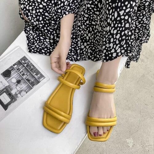 Fashion sandals female fairy style 2021 summer new simple and fashionable word thin strap Roman flat slippers
