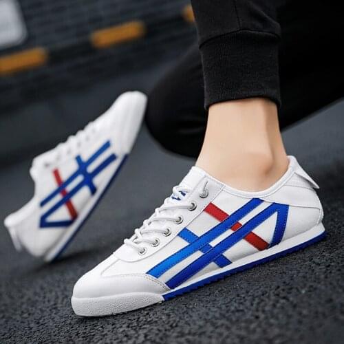 Mens Casual Shoes Slip On Casual Shoes Man Fashion Men Canvas White Stylish Sport Sneakers Light Breathable Street Wear Summer