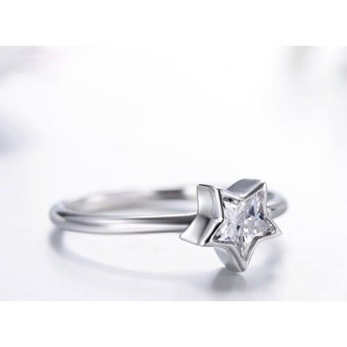 2021 New Style Resplendent CZ Star Crystal Ring Fashion Women Silver Plated Star Ring OL Style Women Promise Wedding Jewelry