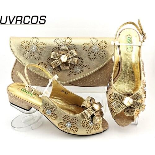 Summer Newewt African Hot Selling Golden Color Italian Design Flower-Shaped Narrow Band Style Ladies Shoes and Bag Set for Party