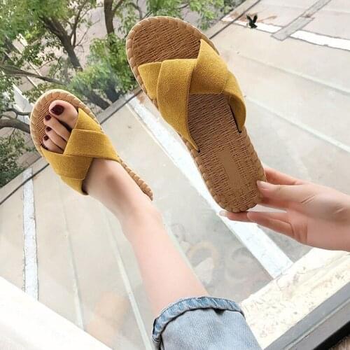 Women Flat sandals black Summer Sandals Non-slip Slippers Thick Soles Flat Platform Female Floral Beach Shoes Flip Flops