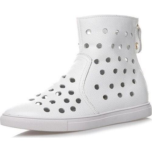 2020 New Top Cowhide Hollow Hole Shoes Cool Boots Women Sandals Comfortable Leather Shoes Summer Sandals Flat Wedges Women Shoes