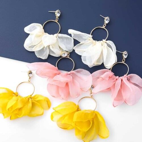 Pauli Manfi Fashion Metal Ring Cloth Flower Earrings Girl Creative Popular Dangle Earrings Party Accessories
