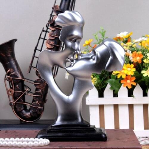 EUROPEAN COUPLE ABSTRACT FIGURE SCULPTURE ORNAMENTS HOUSEHOLD DECOR RESIN CRAFTS COUPLE KISS FIGURINES WEDDING GIFT R809