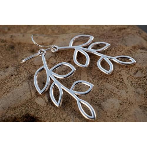 Simplicity Hollow Branches Earrings Tibetan Silver Color Pendant Jewelry Fashion Leaf Charm