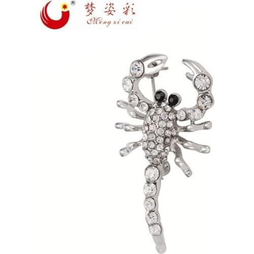 MZC Bohemia Short Scorpion Brooch Metal Shining Anime Animal Brooches for Womens Suit Dress Brosch Broches Bijoux Femme Gift