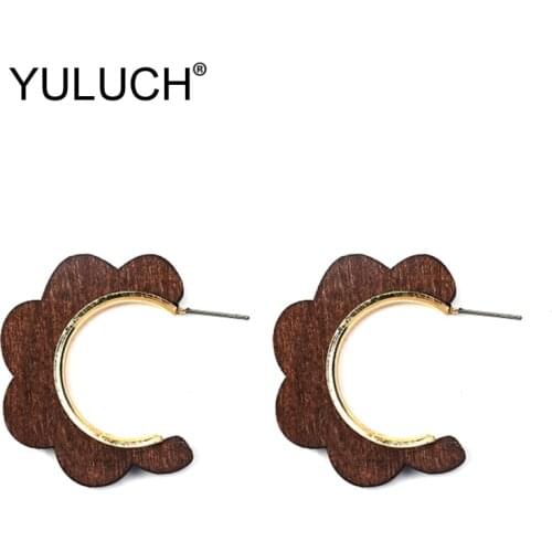 YULUCH 2019 Trendy Red Wood Stud Earrings For Women Ethnic African Indian Boho Flower Patter Statement Earrings Fashion Jewelry