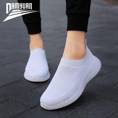 Damyuan 2020 Summer Woman Flats Breathable Light Slip on Shoes for Women Sneakers Women Zapatos De Mujer SIZE 35-43 Woman Shoes