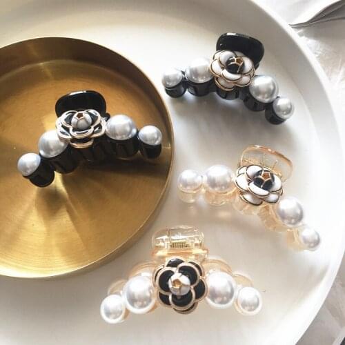 Elegant Women Pearl Hair Claws Clips Girls Hair Accessories France Camellia Flower Pearl Acrylic Hair Crab Barrette Wholesale