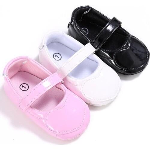 Spring and Autumn 0-1 years old female baby solid color love soft bottom shoes baby toddler shoes