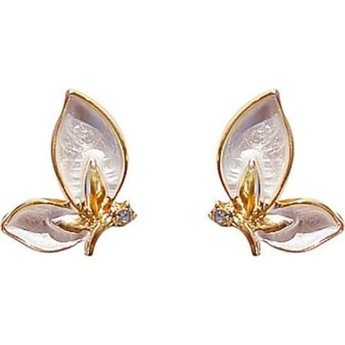 2021 New Retro Female Simple Butterfly Stud Earrings for Women Metal Fashion Pierced Earrings Statement Jewelry for Women Girls