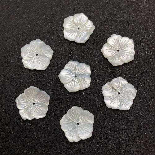 3pcs Natural Sea Shell Beads Boutique Carved Flowers Mother-of-pearl Loose Beads Necklace Earrings Pendant Jewelry Accessories