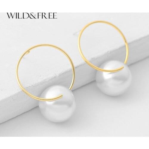 Wild & Free New Korean Pearls Earrings Gold Studs Earrings For Women Vintage Big Imitation Round Pearl Pendant Earring Jewelry