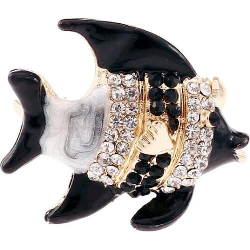 In Europe and the speed to sell through hot new pin color kiss fish men ms brooch high-grade suit clothing