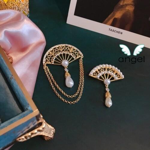 Jewelry palace restoring ancient ways brooch matte gold pearl tassel elegant French coat female temperament