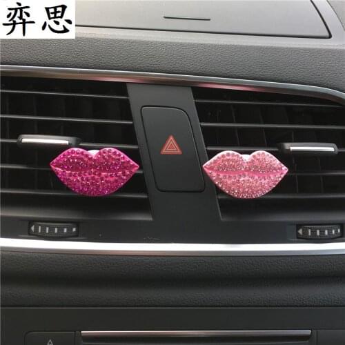 Flaming lips Car styling jewelry perfume Air conditioner decorative clamp Metal lips car air freshener Ladies car perfume