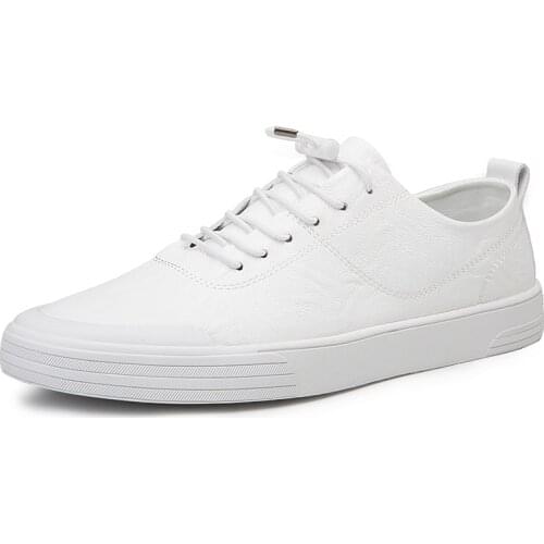 Brand Designer Mens Casual Shoes Summer Breathable Fashion White Sneakers Men Leather Shoes Korean simple loafers