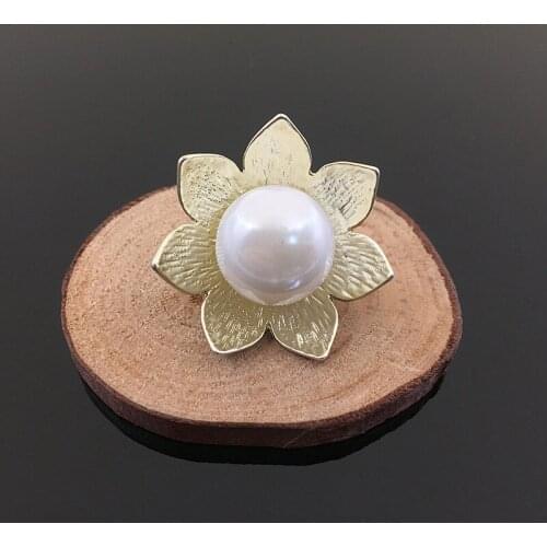50pcs Pearl Lotus Flower Alloy Metal Accessories Rhinestone Applique Button C Buckle Flatback Decoration Bag Cloth Embellishment
