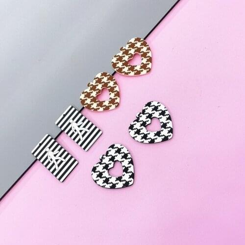 Newest 40pcs/lot Rubber paint cartoon pattern print geometry hearts/rectangle shape acrylic beads diy jewelry earring accessory