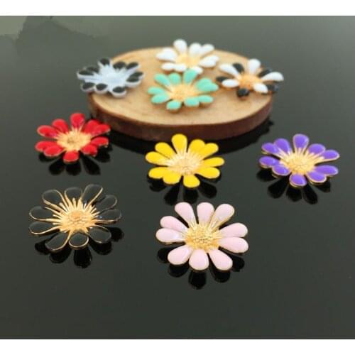 10pcs/pack Colorful Metal Chrysanthemum Flower Shape Daisy Pendants DIY Child Hair Bands Bracelets Necklace Accessories Craft