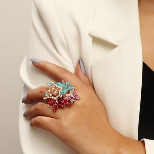 New Design Fashion Jewelry Inlaid Crystal Butterfly Ring Luxury Shiny Birthday Party Ring For Women