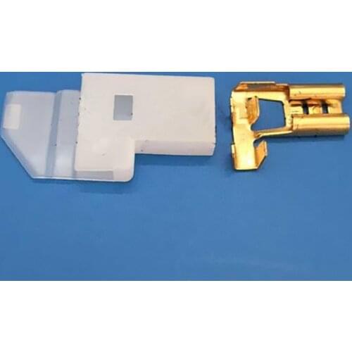 6.3mm plug spring hard jacket 1P / 1 hole / 1core car connector lamp holder plug