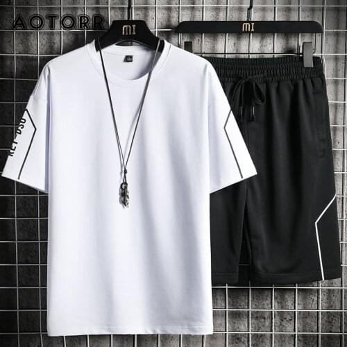 2021 Popular Mens T-shirt + Sports Shorts Set Summer Casual Tracksuit Fashion T Shirts Sports Running Set Male Sportswear 2PCS