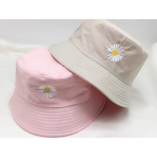 Fashion Daisy Embroidery Cute Bucket Hat Women Girls Flat Top Portable Foldable Cap For Vacation Comfortable Soft Cotton Sun Hat