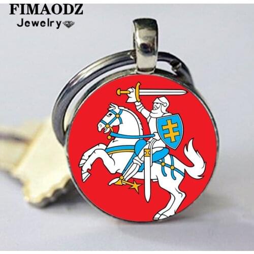 FIMAODZ Republic of Belarus White Knight Keychain Emblem Glass Picture Alloy Pendant Key Chains Holder for Men Gift