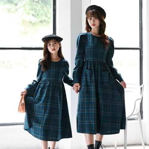 Fashion 2021 Autumn Kid Plaid Dresses For Teenage Girls Preppy Style Clothes Mother & Daughter Cotton Knee Length Princess Dress