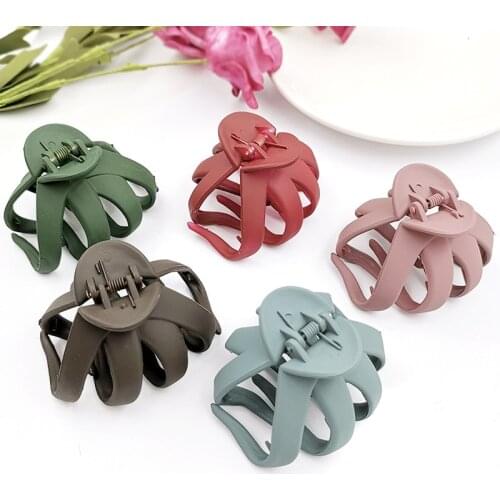 Solid Geometric Hollowing Large Hair Claw Crab Clamp Hair Clip Hair Accessories Para El Cabello