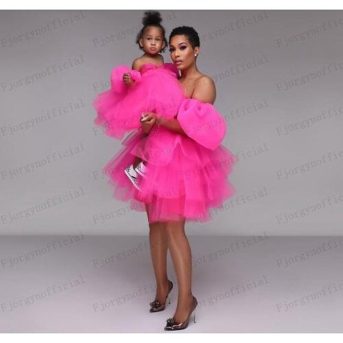 2021 Charming Tulle Mother and Daughter Dresses Off Shoulder Fuchsia Tulle Mother & Kids Party Dress Evening Gowns