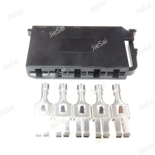 5 Pin 1H0 953 637 Auto Cable Connectors Female Car Plug With Terminals