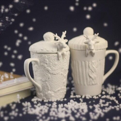 Novelty Lace Relief Coffee Mugs with 3D Christmas Deer Spoon and Lid Ceramic Cup for Water Tea Coffee Milk Creative Gifts