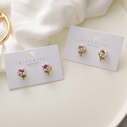 Korean Cute Enamel Flower Drop Earrings for Women Metal Small Daisies Statement Dangle Earrings Party Jewelry Pendientes Mujer
