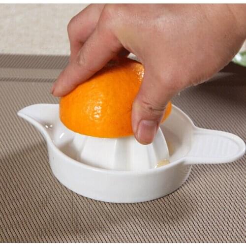 White ceramic squeezer lemon squeezer Kitchen tools